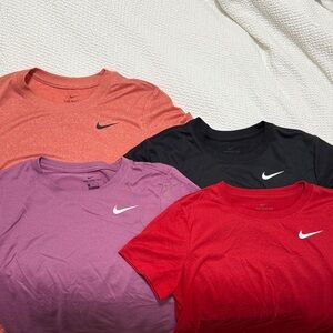 Women’s Nike Tee Shirts Size Medium Bundle